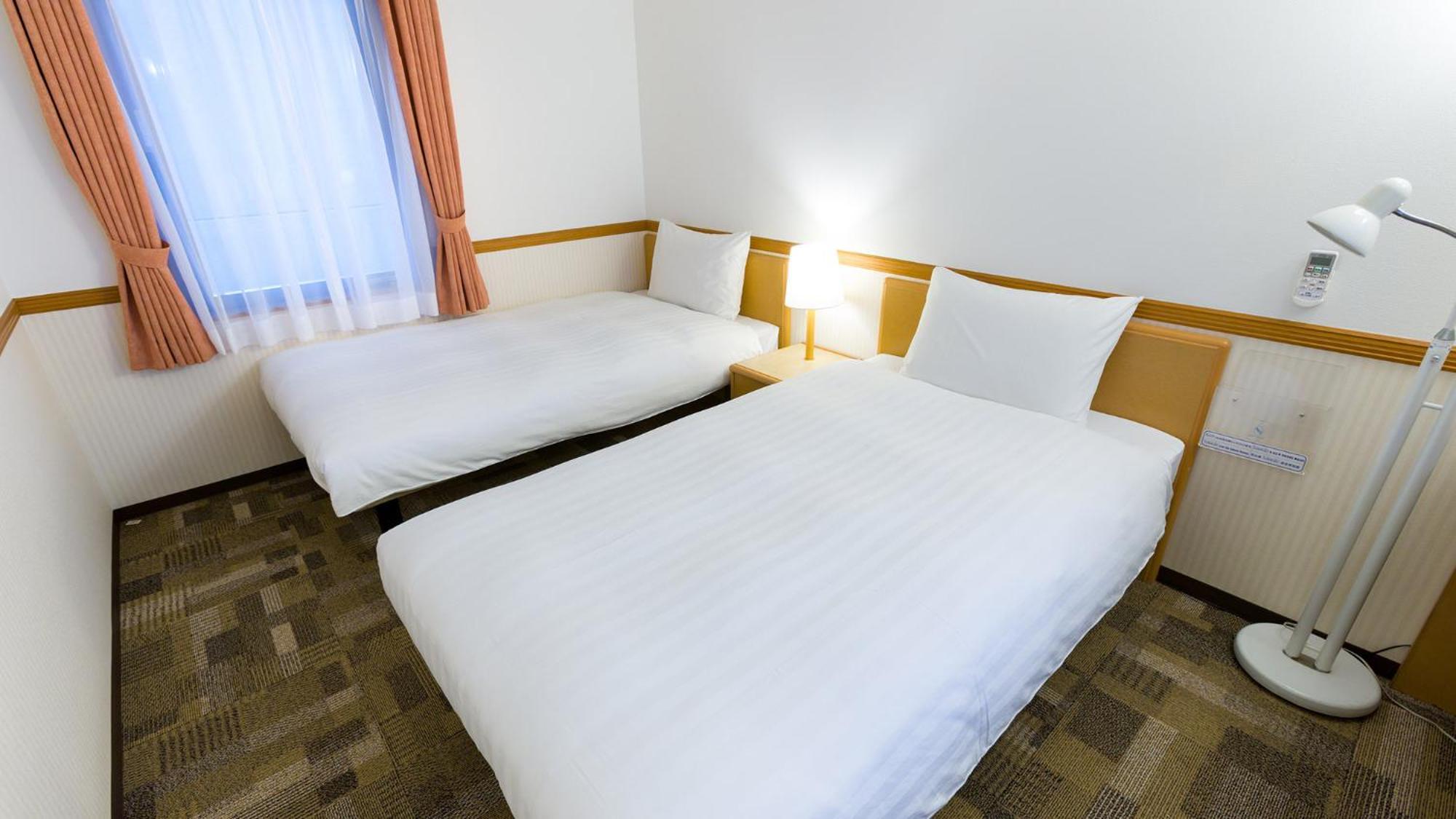 Toyoko Inn Hakata Nishi-Nakasu Fukuoka  Rom bilde